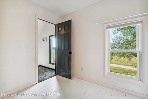 Bedroom - 7904 S Francis Rd, Dewitt, MI 48820 photo 6 of 8