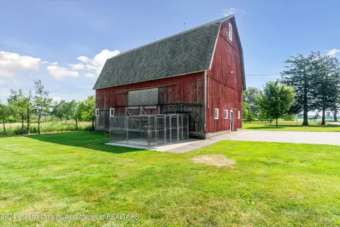 Exterior - 7904 S Francis Rd, Dewitt, MI 48820 photo 9 of 9