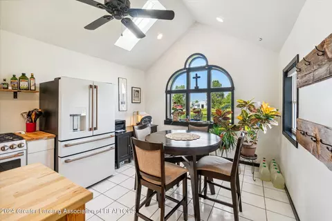 Kitchen - 7904 S Francis Rd, Dewitt, MI 48820 photo 1 of 4