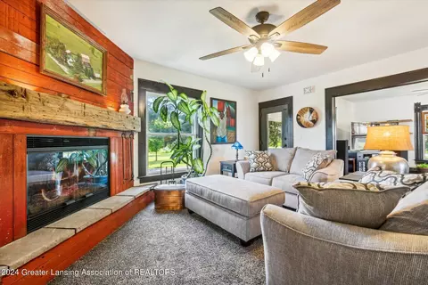 Living - 7904 S Francis Rd, Dewitt, MI 48820 photo 1 of 2