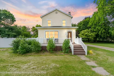 115 W 3rd Ave, Morrice, MI 48857