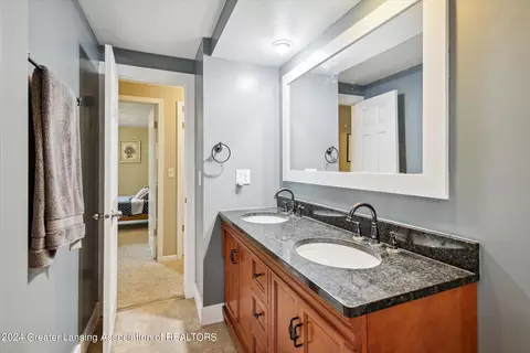 Bath - 3519 Ginger Snap Ln, Lansing, MI 48911 photo 4 of 4