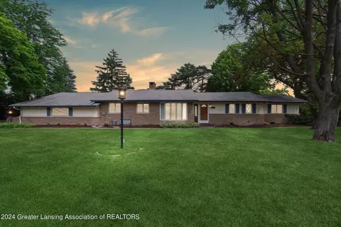 1131 Old Hickory Ln, East Lansing, MI 48823