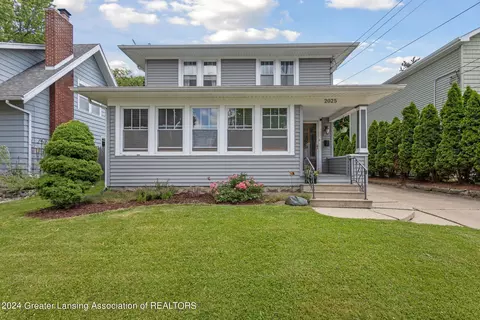 2025 Teel Ave, Lansing, MI 48910