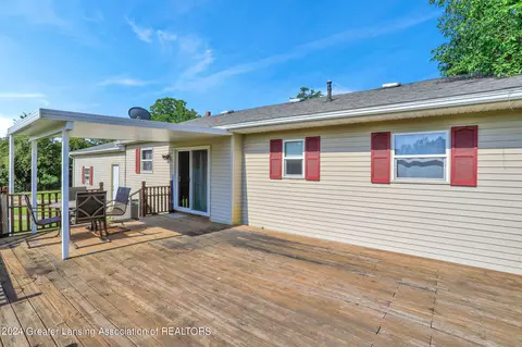 Exterior - 8475 S Lowell Rd, Dewitt, MI 48820 photo 3 of 4
