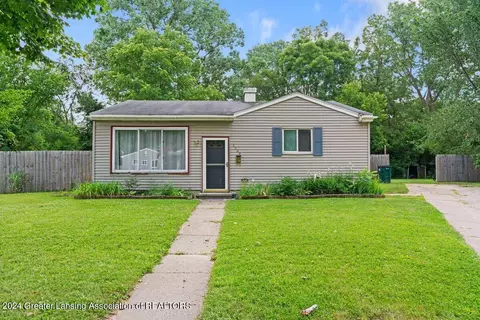 4909 Lowcroft Ave, Lansing, MI 48910