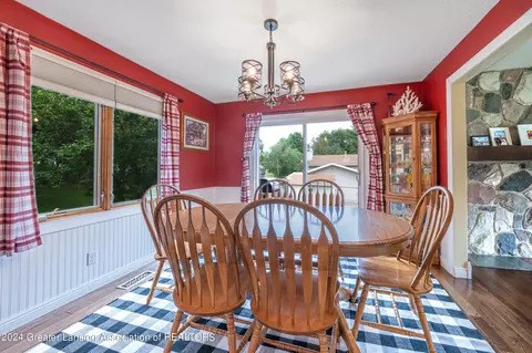 Dining - 4215 Whitby Ln, Bath, MI 48808 photo 2 of 2