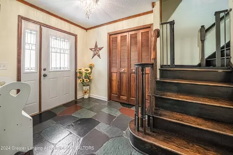 Entry Way - 4215 Whitby Ln, Bath, MI 48808 photo 2 of 3