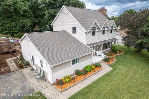 4215 Whitby Ln, Bath, MI 48808