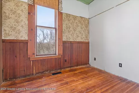 13639 Main St, Bath, MI 48808 photo 19