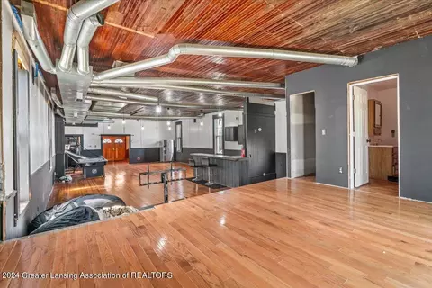 13639 Main St, Bath, MI 48808 photo 8