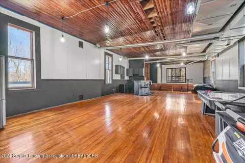 13639 Main St, Bath, MI 48808 photo 5