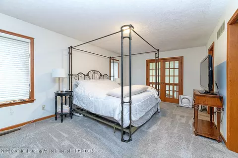 2035 Wild Cherry Path, Okemos, MI 48864 photo 15