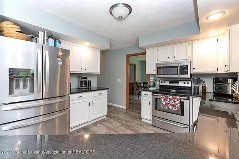 2035 Wild Cherry Path, Okemos, MI 48864 photo 12