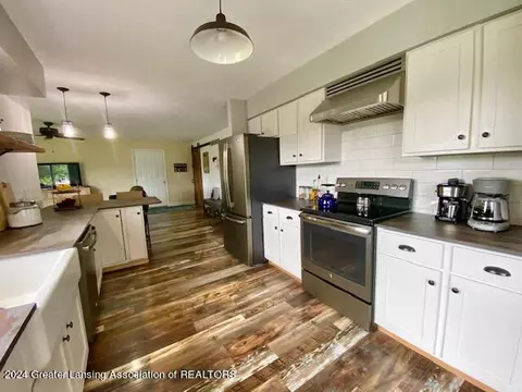 Kitchen - 4245 Beeman Rd, Williamston, MI 48895 photo 5 of 6