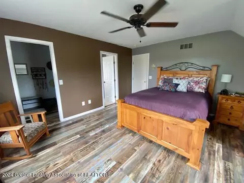 Bedroom - 4245 Beeman Rd, Williamston, MI 48895 photo 2 of 7