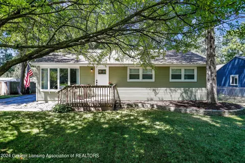 6426 Rosedale Rd, Lansing, MI 48911