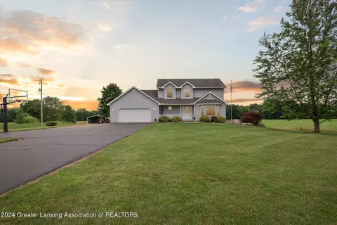835 Olds Rd, Leslie, MI 49251