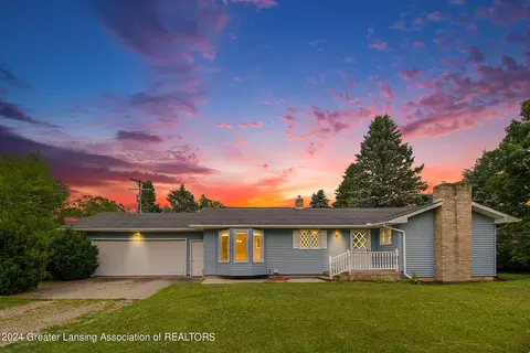 3017 W Maple Rapids Rd, Saint Johns, MI 48879