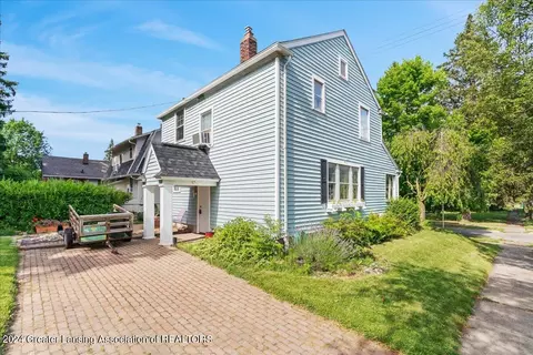 2422 Teel Ave, Lansing, MI 48910