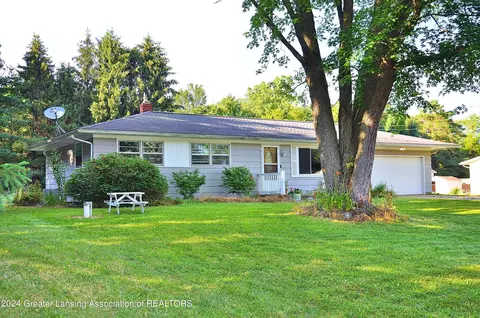 1875 Kimberly Dr, Charlotte, MI 48813