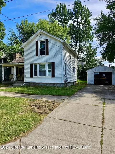 203 W Steel St, Saint Johns, MI 48879