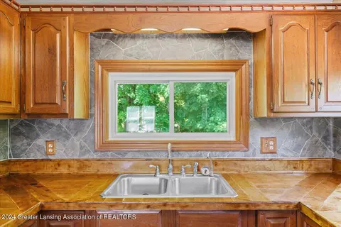 9215 Windsor Hwy, Dimondale, MI 48821 photo 14