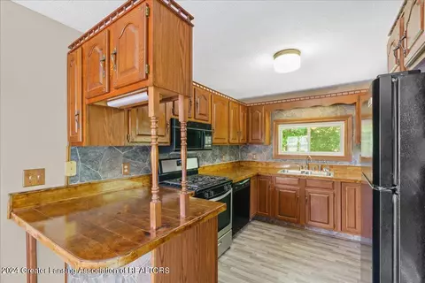 9215 Windsor Hwy, Dimondale, MI 48821 photo 17