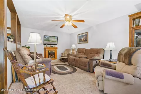9215 Windsor Hwy, Dimondale, MI 48821 photo 48