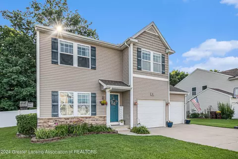 336 Poplar Ln, Mason, MI 48854