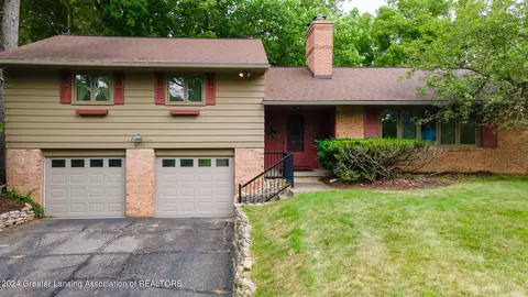 4720 Huron Hill Dr, Okemos, MI 48864