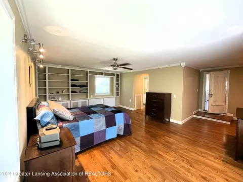 Bedroom - 400 Everett Dr, Lansing, MI 48915 photo 2 of 7
