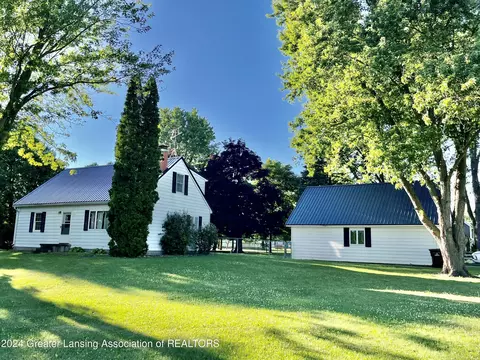 115 N Arnold St, Perrinton, MI 48871