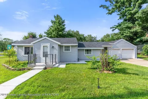 836 W Willoughby Rd, Lansing, MI 48911