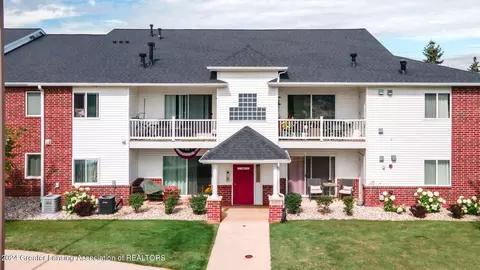 616 Carom Cir #16, Mason, MI 48854