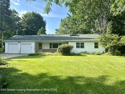 1661 Boulevard Dr, Okemos, MI 48864