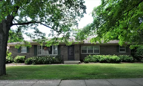 1204 Snyder Rd, East Lansing, MI 48823