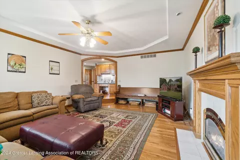 Living - 1003 Sandhill Dr, Dewitt, MI 48820 photo 1 of 1