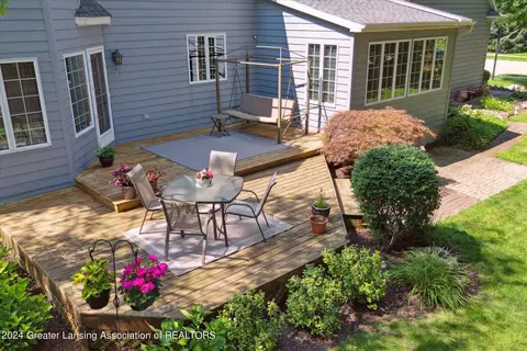 Exterior - 1003 Sandhill Dr, Dewitt, MI 48820 photo 10 of 14