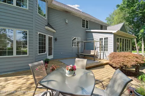 Exterior - 1003 Sandhill Dr, Dewitt, MI 48820 photo 5 of 14