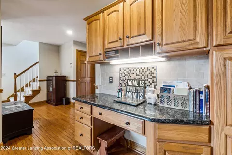 Entry Way - 1003 Sandhill Dr, Dewitt, MI 48820 photo 3 of 4