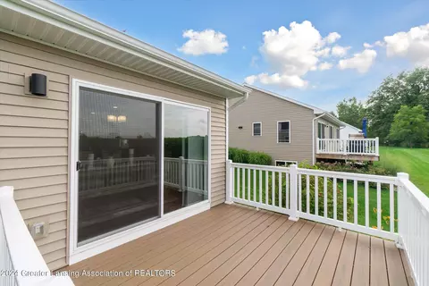 Exterior - 4140 Keepsake Ln, Lansing, MI 48906 photo 2 of 9
