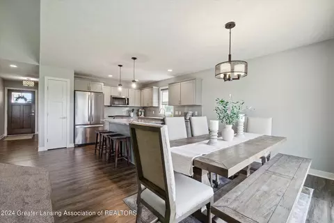 Dining - 4140 Keepsake Ln, Lansing, MI 48906 photo 2 of 2