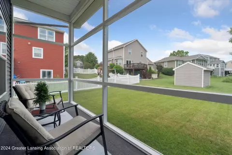 Exterior - 13900 Bauerle Rd, Dewitt, MI 48820 photo 5 of 9