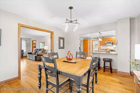 Dining - 1680 W Chadwick Rd, Dewitt, MI 48820 photo 2 of 2