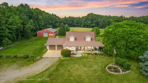 1680 W Chadwick Rd, Dewitt, MI 48820