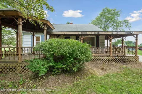 Exterior - 12399 Ruppert Rd, Perry, MI 48872 photo 2 of 4