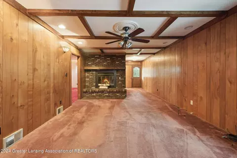 Living - 12399 Ruppert Rd, Perry, MI 48872 photo 2 of 4