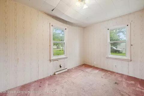Bedroom - 12399 Ruppert Rd, Perry, MI 48872 photo 4 of 7