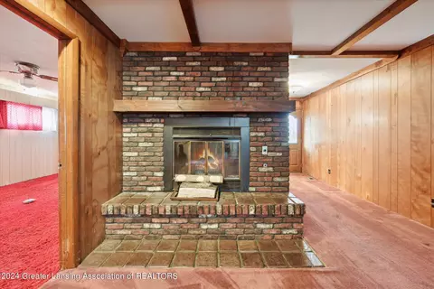 Entry Way - 12399 Ruppert Rd, Perry, MI 48872 photo 2 of 6